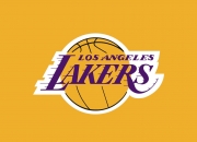 熊猫体育官方-当太阳沉入密尔沃基的夜，爱德华兹末节接管比赛启示录