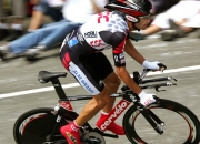 熊猫体育app-铁血公牛，争冠之路上的雷霆之战与小贾伦的燎原之火