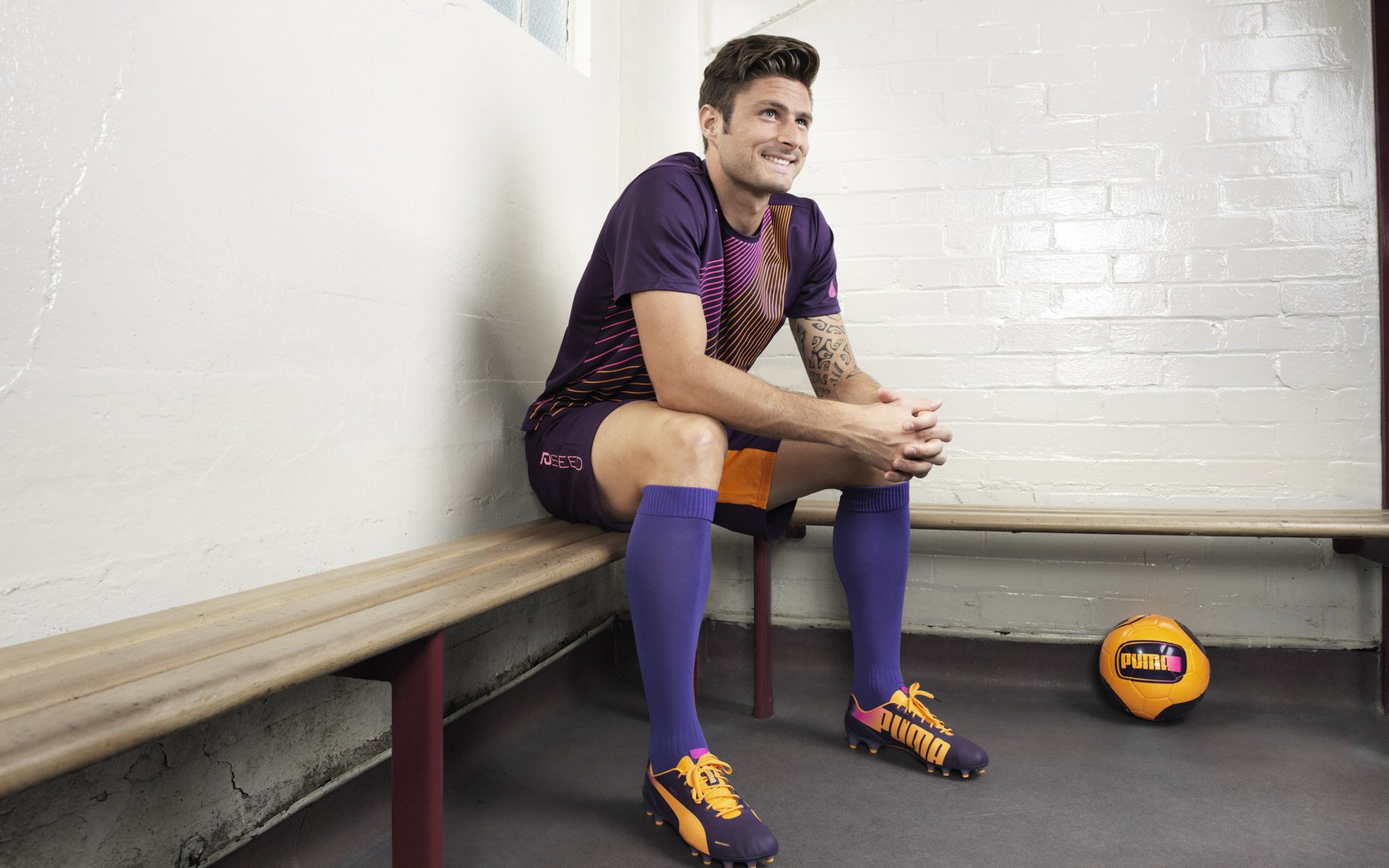 当篮球魔术降临赛道，锡安接管F1揭幕战的跨界狂想